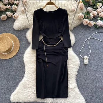 През пролетта на Нов Вятър Хепбърн Верига с дълги ръкави Темперамент Знаменитост Тънка опаковка Черна рокля с цепка на бедрото