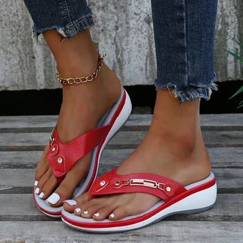 Червени Дамски Джапанки 2023, Лятна Дамски Обувки, Модерни Обувки на платформа с копчета, белите Дробове, Плажни Чехли дамски сандали